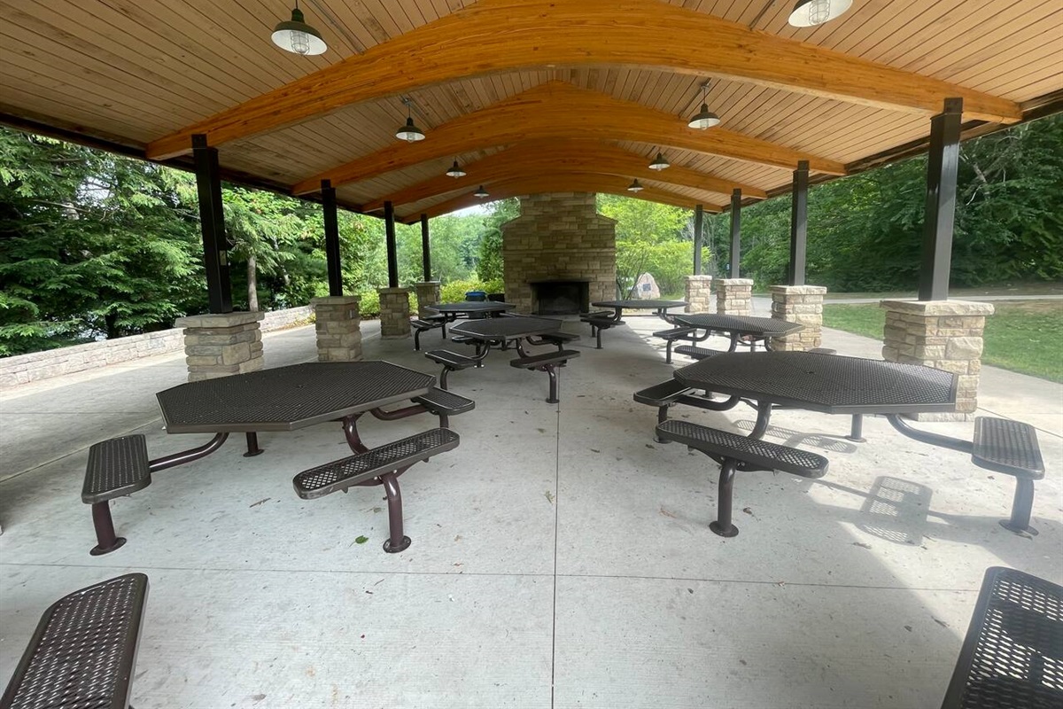 Twin Lakes pavilion: 1/4 mile walk on our walking path