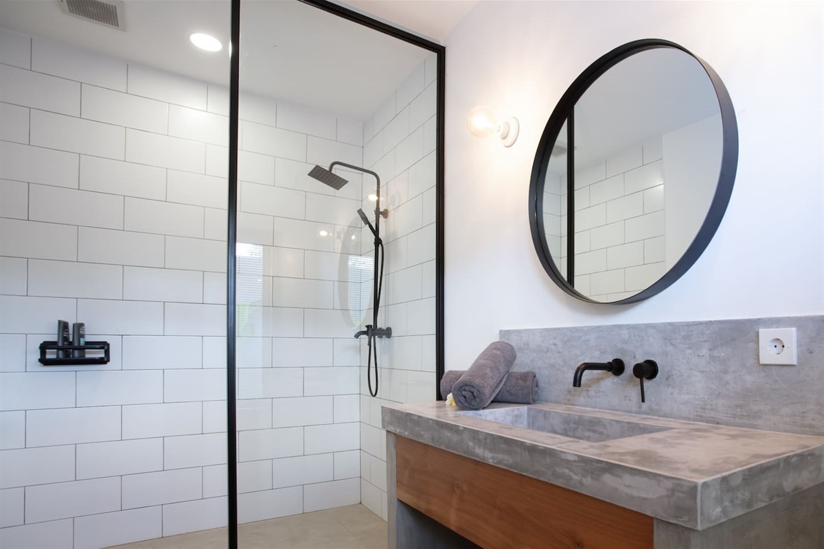 Spacious and clean environment to take care of yourself