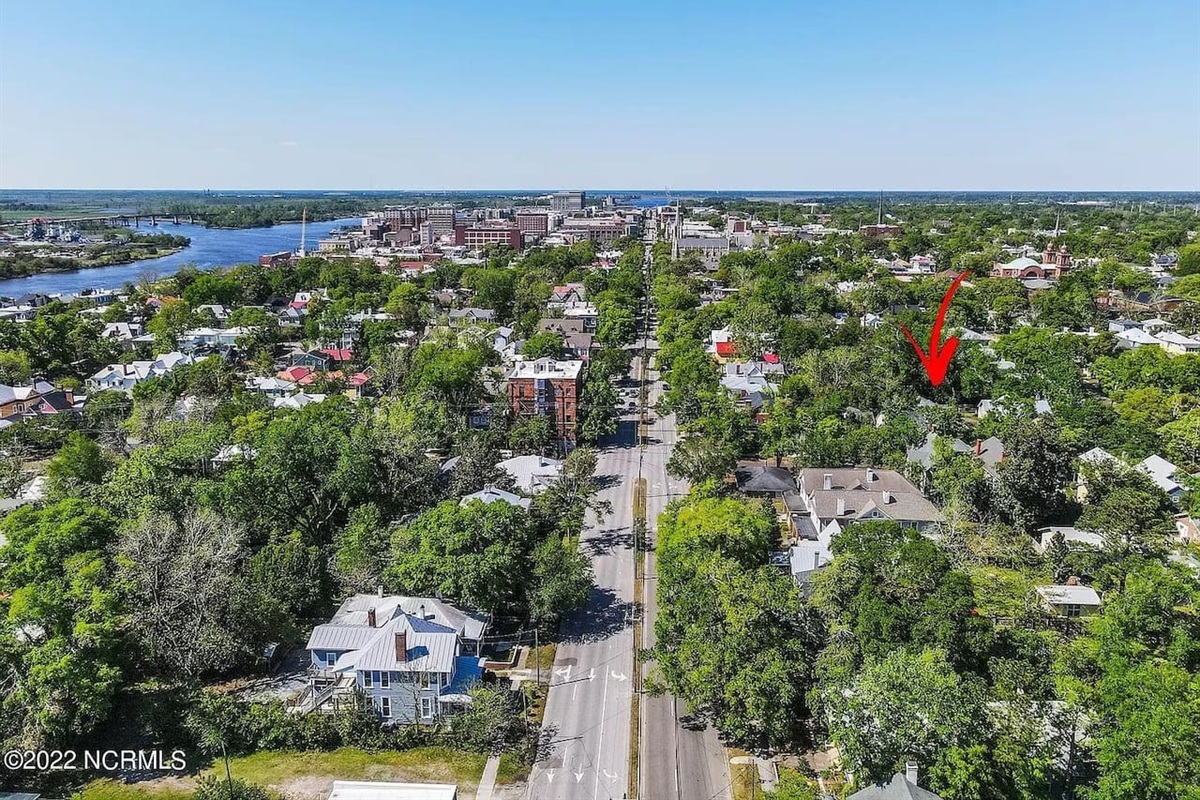 Perfectly tucked away in a safe, quiet area with the friendliest neighbors. You will immediately fall in love and feel at home. 