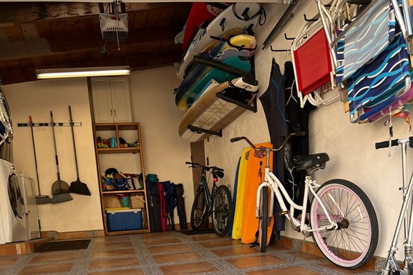 Circa Del Mar - Garage with surfboards and bodyboards.