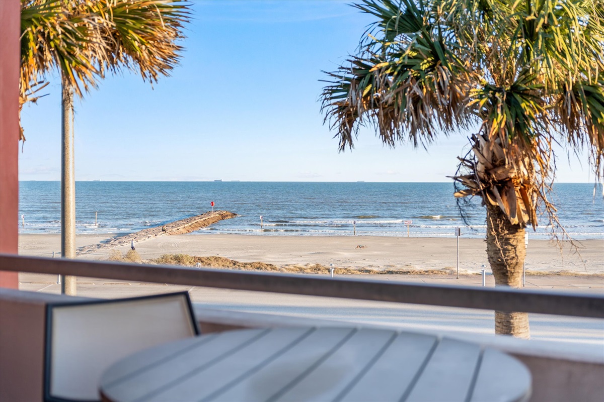 325cc73fb1be49f78ed8b543dd6e85b4 Large | Beachhouse | Texas | TX | Vacation Homes | Galveston | Crystal Beach | Kokomo | Breezy Days | Beachfront Elegance | Sunrise Serenity | Southern Sands Property Management, LLC