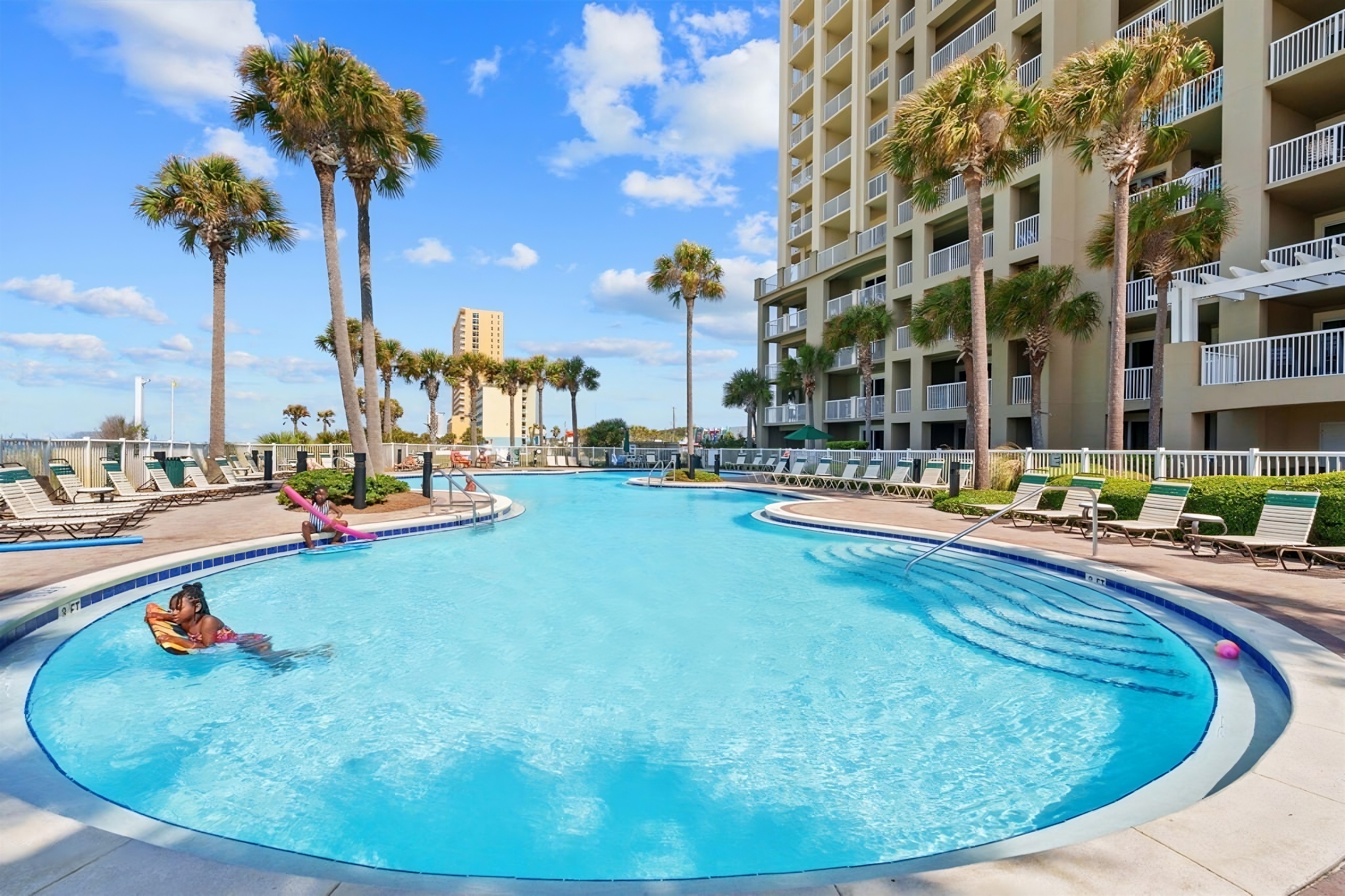 Gulf-Front Resort Pool