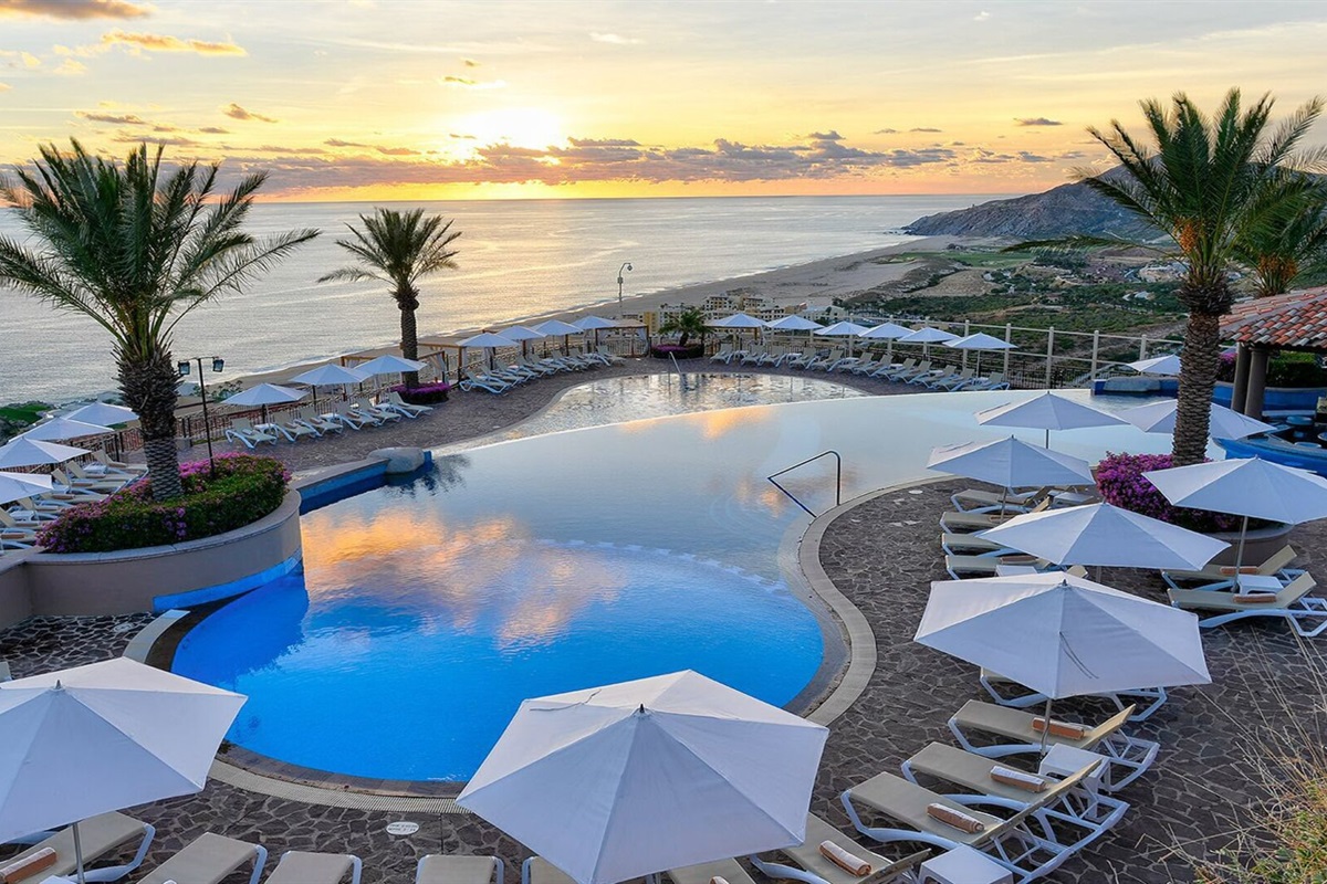 Pools and Beach at Pueblo Bonito Sunset Beach, Vacation Travel Exclusives