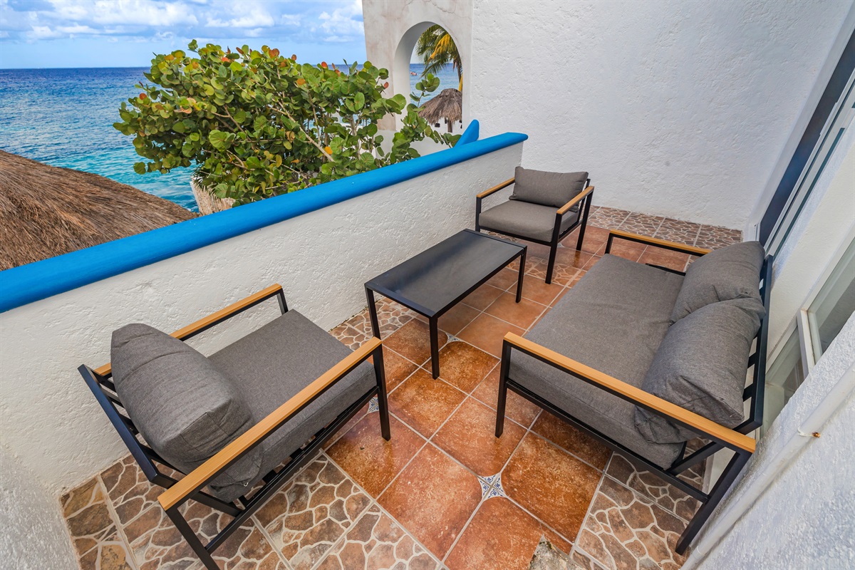 Bungalows Private Outdoor Lounge Area with Ocean View