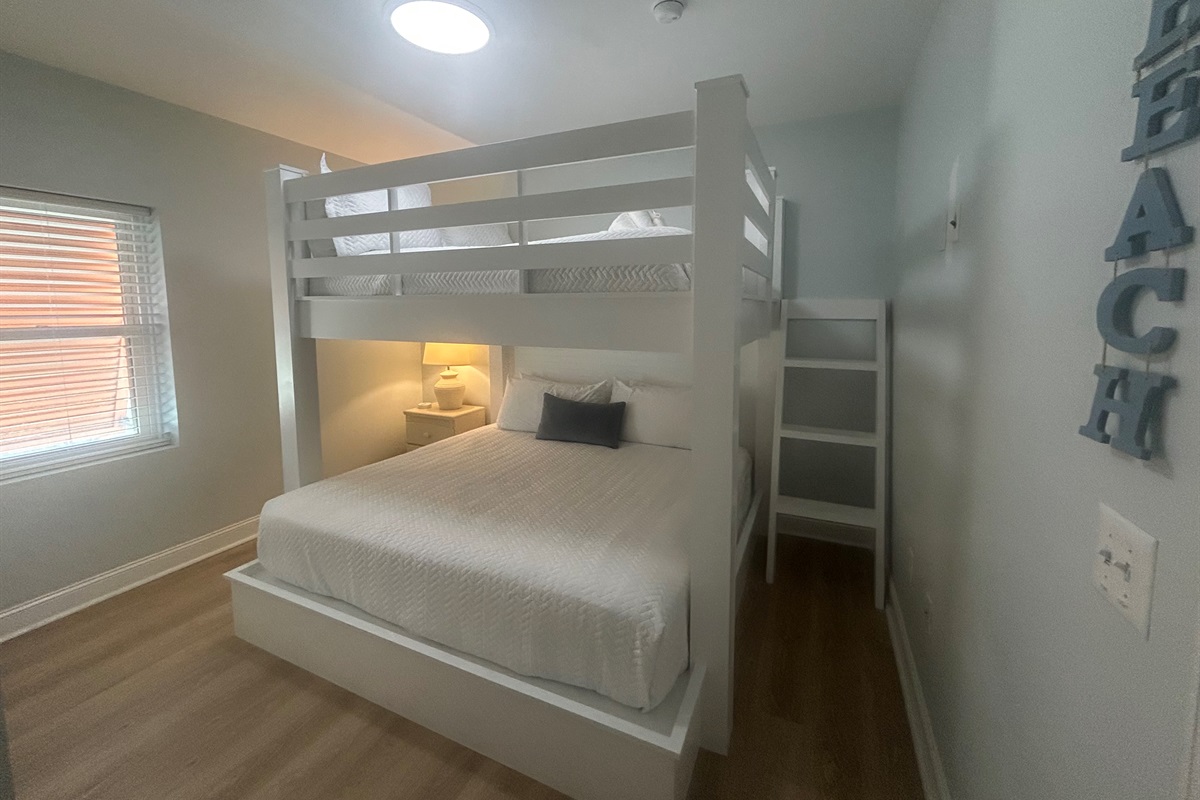 Queen over King Bunk | Oceanview, 201 Isle of Palms, SC | IOP Escapes