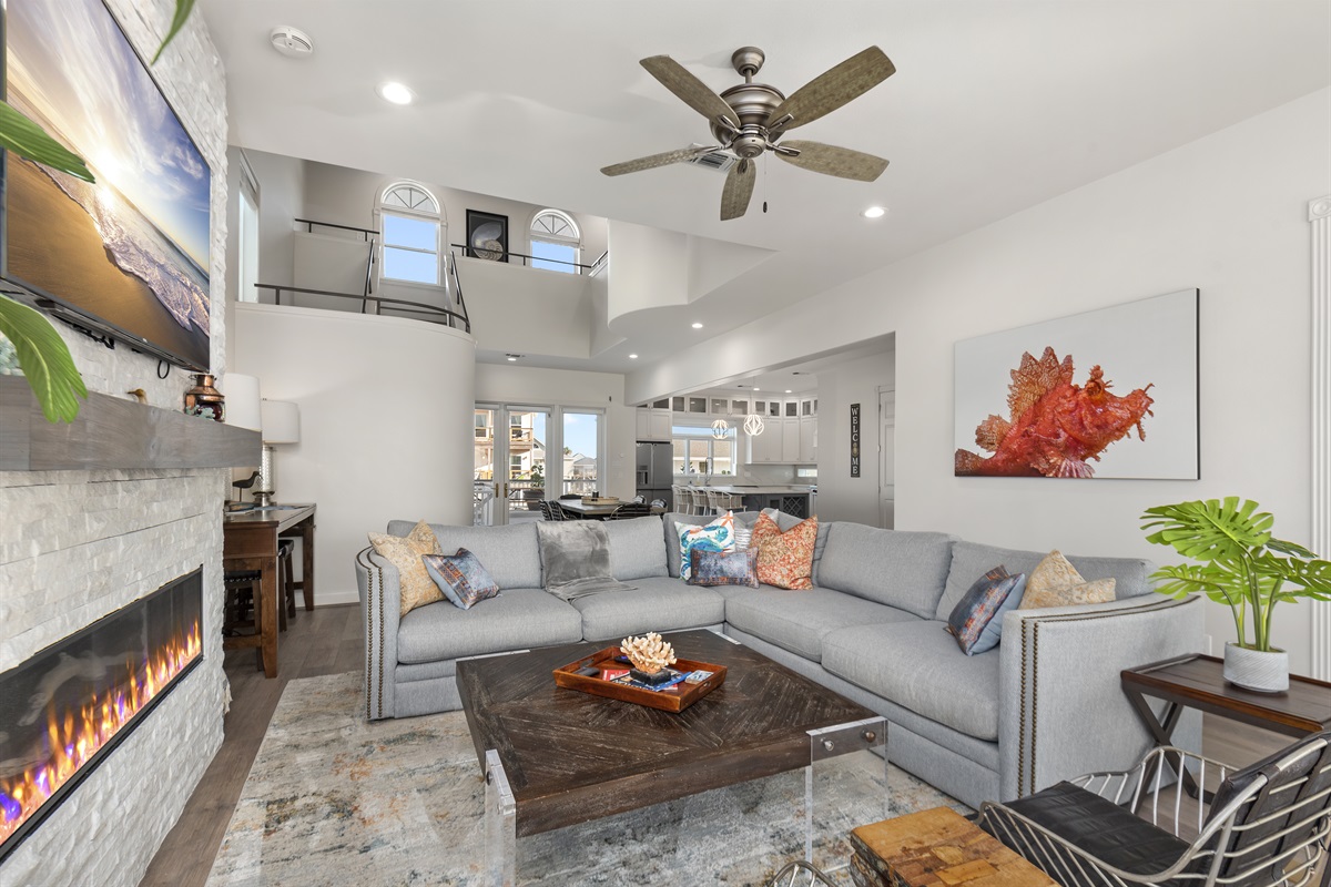 3298e6c1f7464d24a8c15ccee0915848 Large | Beachhouse | Texas | TX | Vacation Homes | Galveston | Crystal Beach | Kokomo | Breezy Days | Beachfront Elegance | Sunrise Serenity | Southern Sands Property Management, LLC