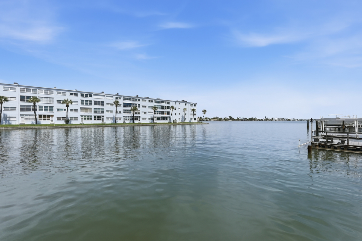 Enjoy convenient access to the nearby beach and spend your days soaking up the sun, swimming in the Gulf, or taking a relaxing walk along the shore.