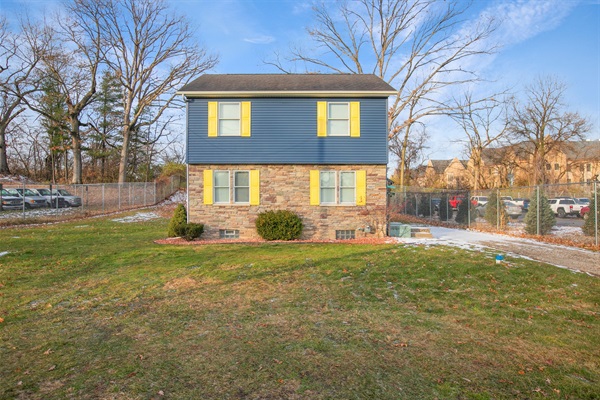 On Campus Home Updated Steps From Hesburgh - 10+, photo 36