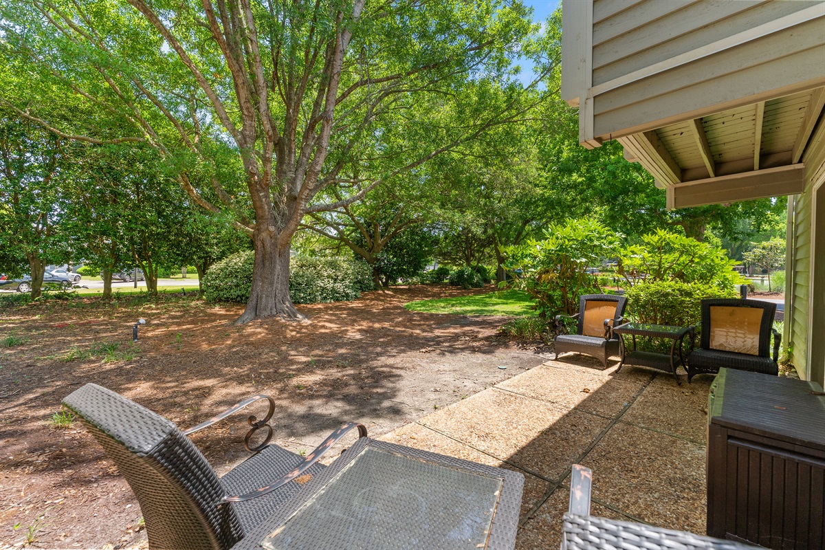 Lovely outdoor patio, just sit back and relax