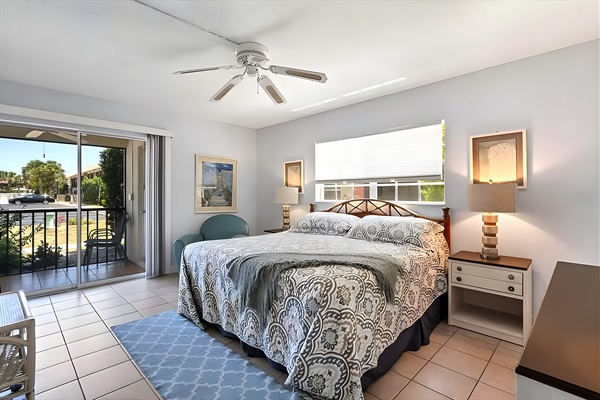 "This is a roomy two bedroom condo. It was comfortably furnished with plenty of room and furnishings. It is close to shops and close to the beach." - Becky, *****