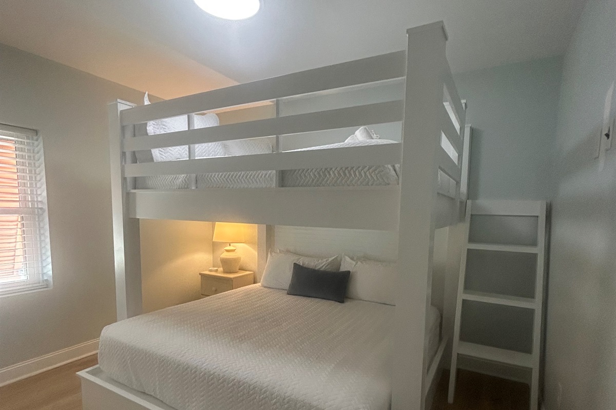 Queen over King Bunk | Oceanview, 201 Isle of Palms, SC | IOP Escapes