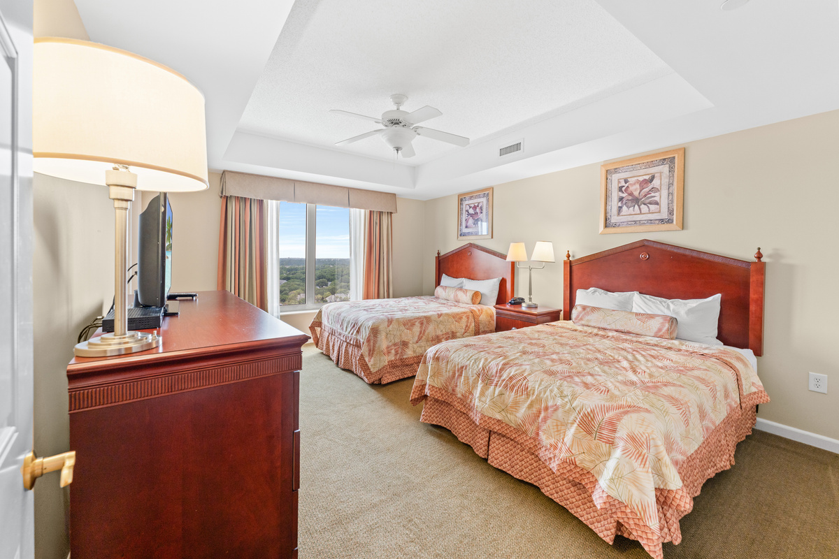 2nd Bedroom with 2 queen beds and balcony access