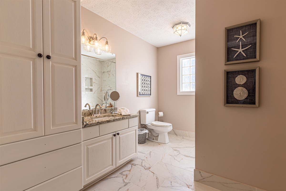 2nd Bathroom
