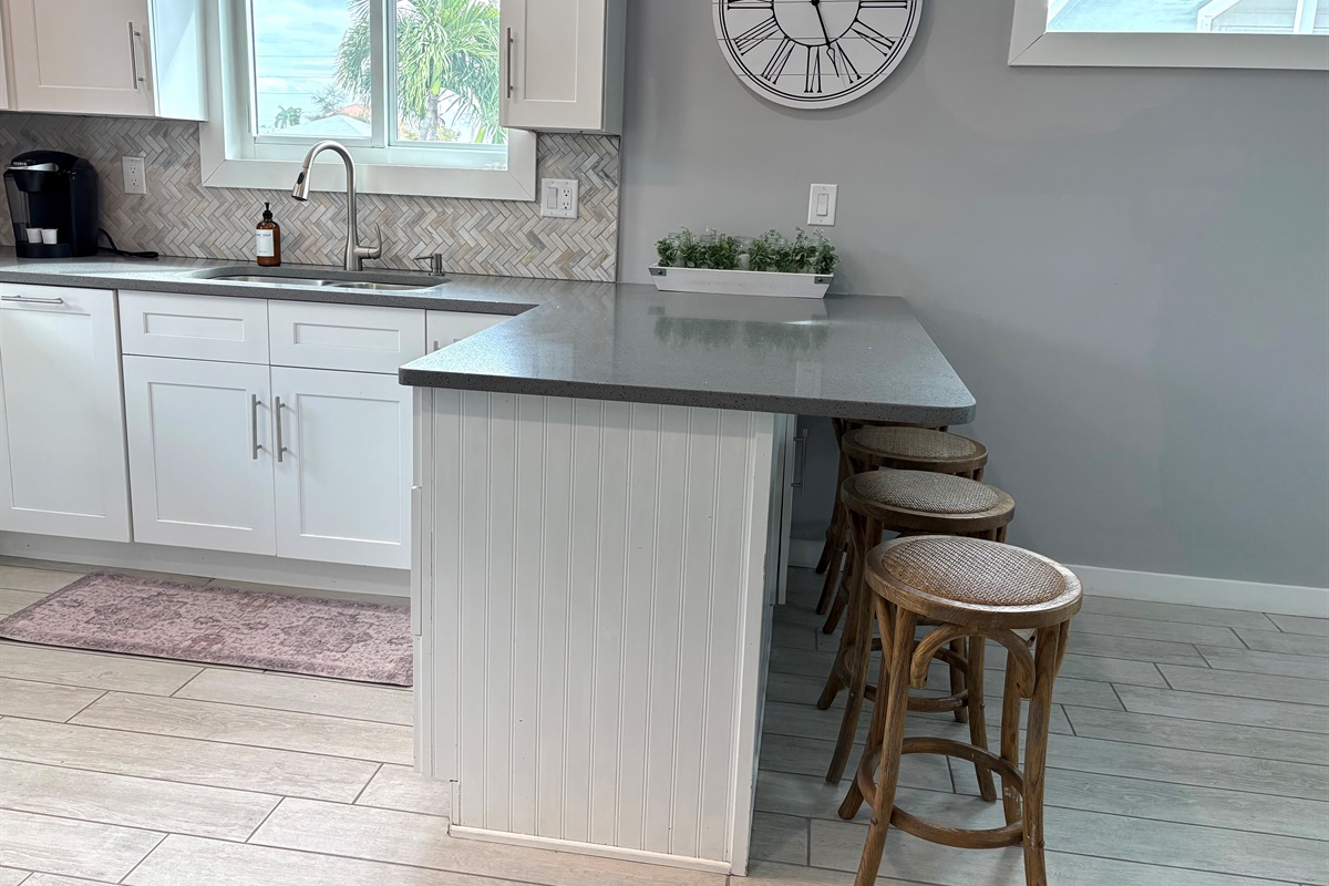 Vista (upper unit) bar seating