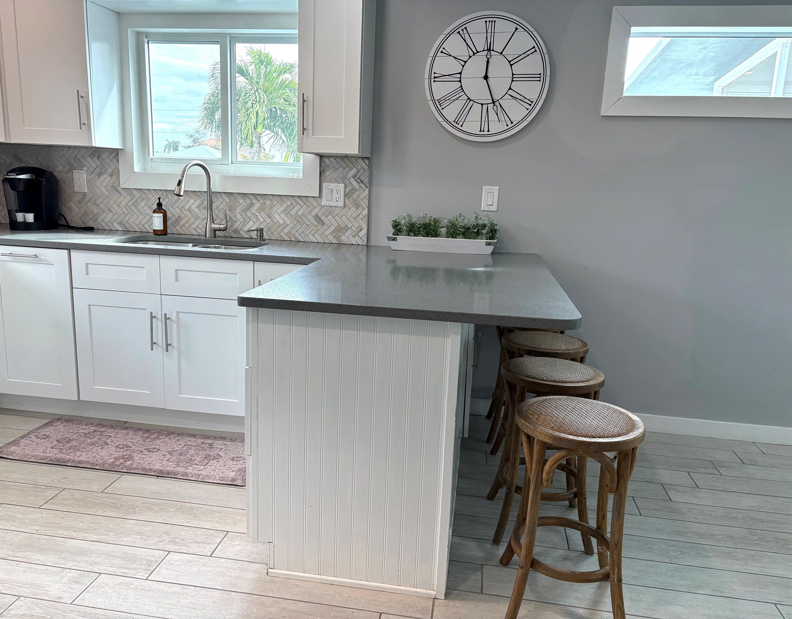 Vista (upper unit) bar seating