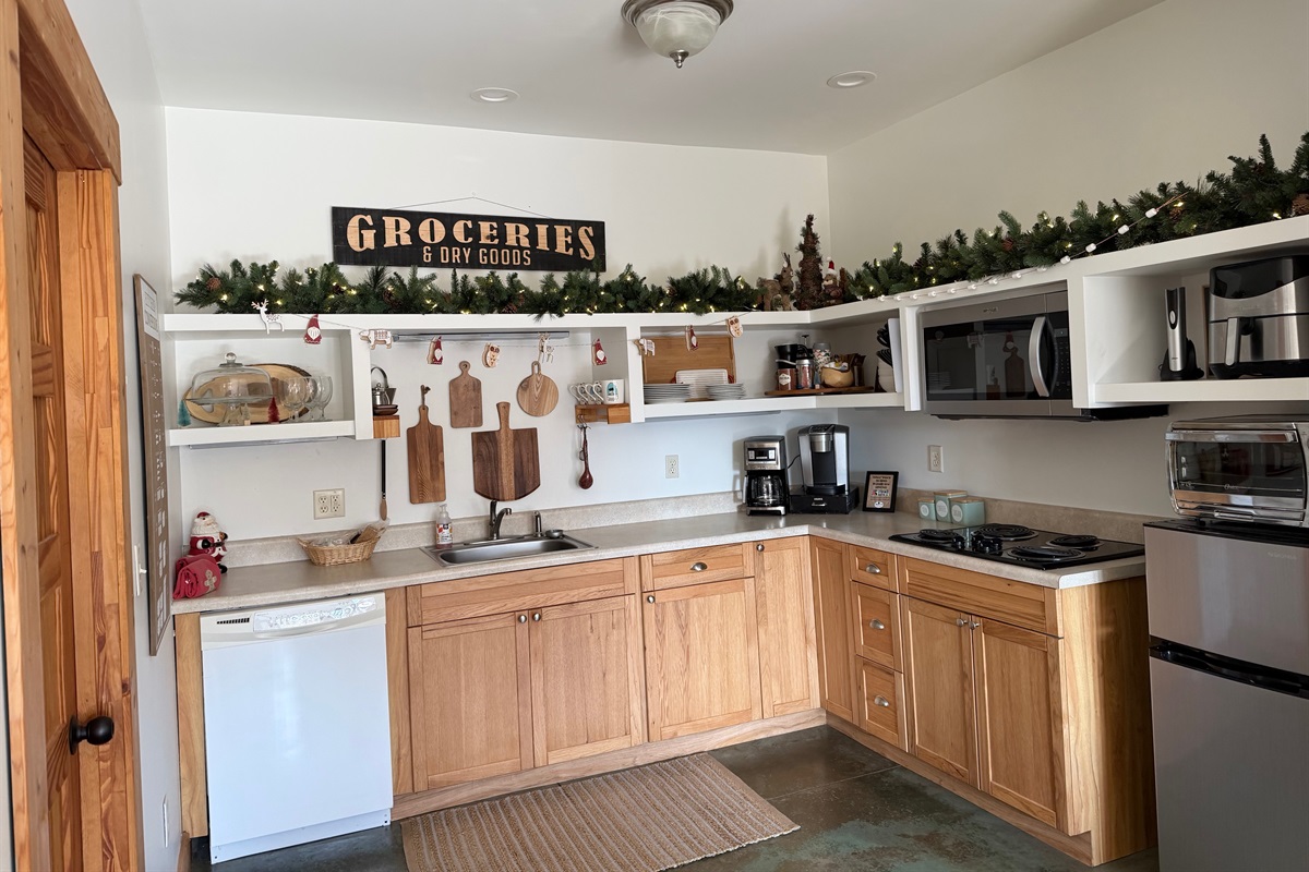 Holiday Décor in the Kitchen