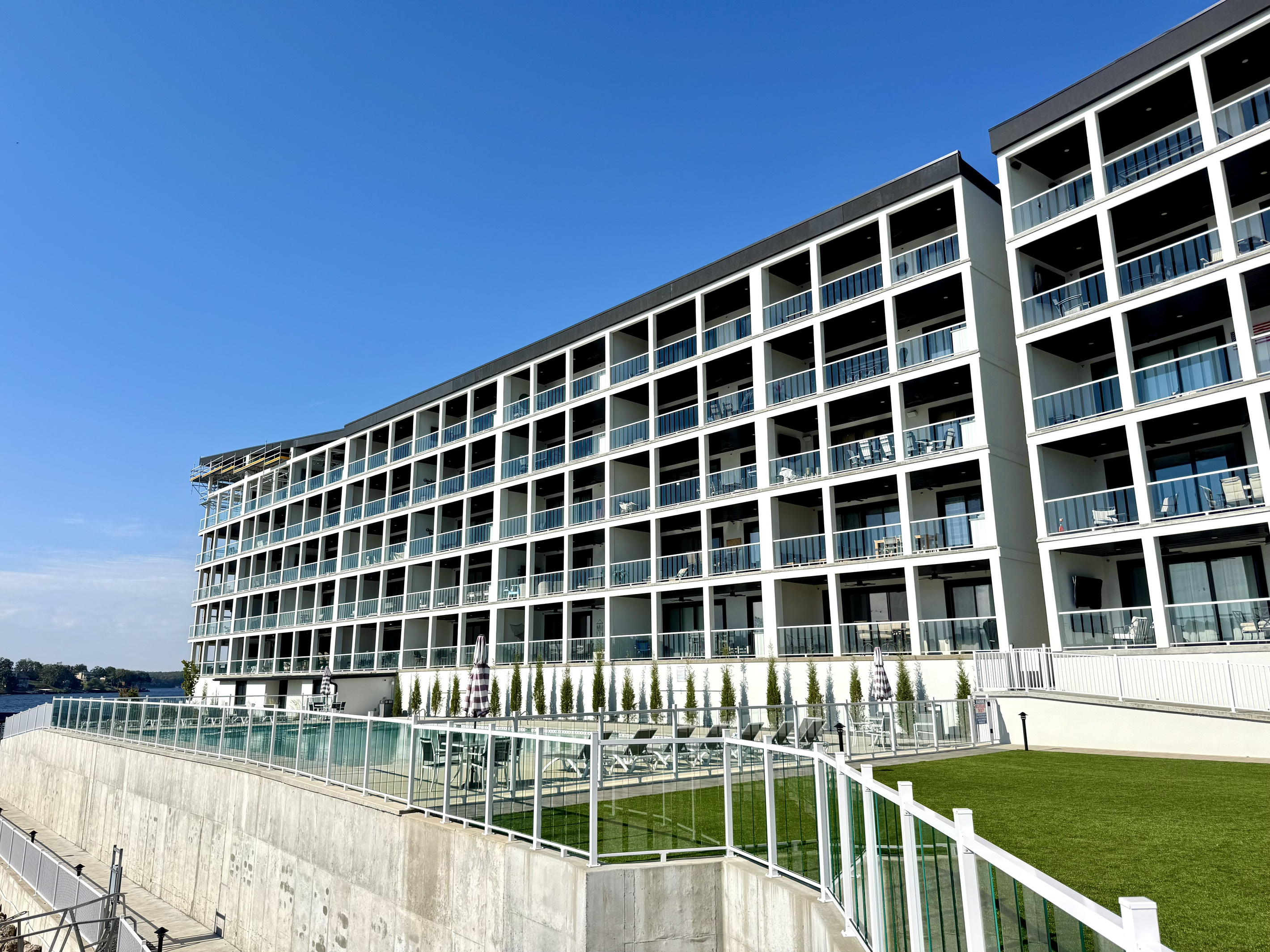 Condo 406 is located in Building 1, on the 4th floor, center, overlooking one of two resort-style pools. 