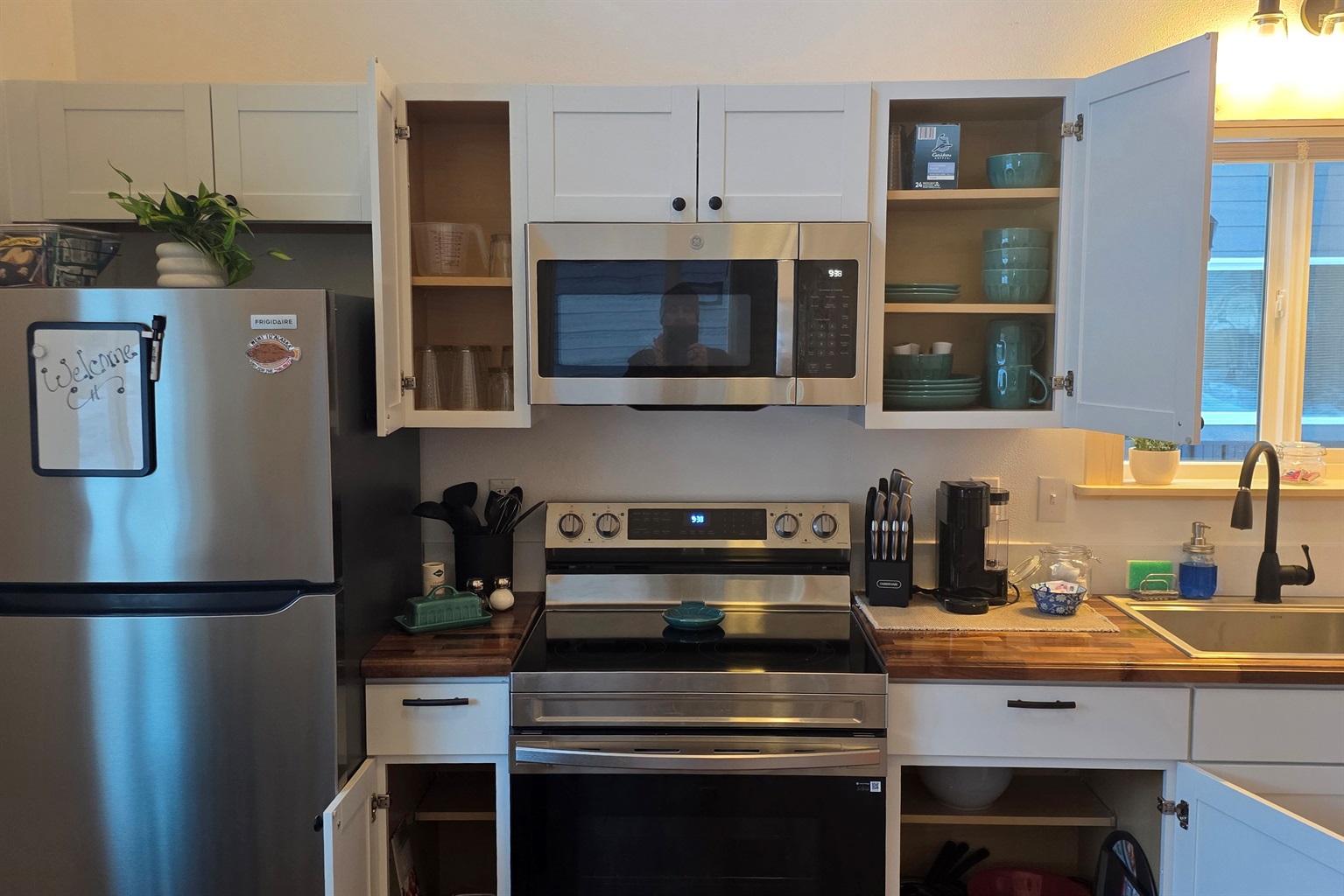 Fully stocked kitchen