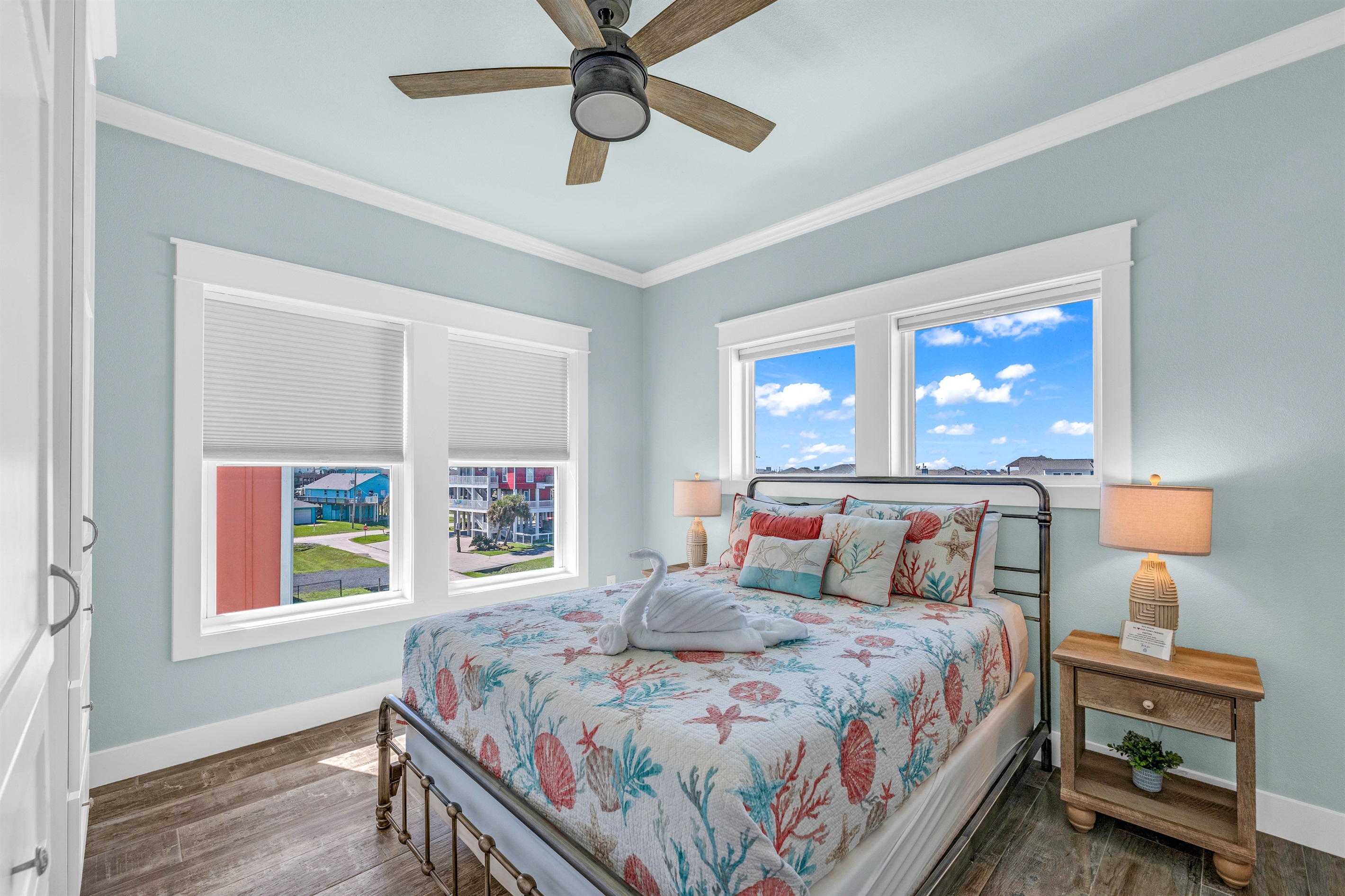 Crystal Paradise Bedroom 2: Start your day with stunning, unobstructed views right outside your bedroom.