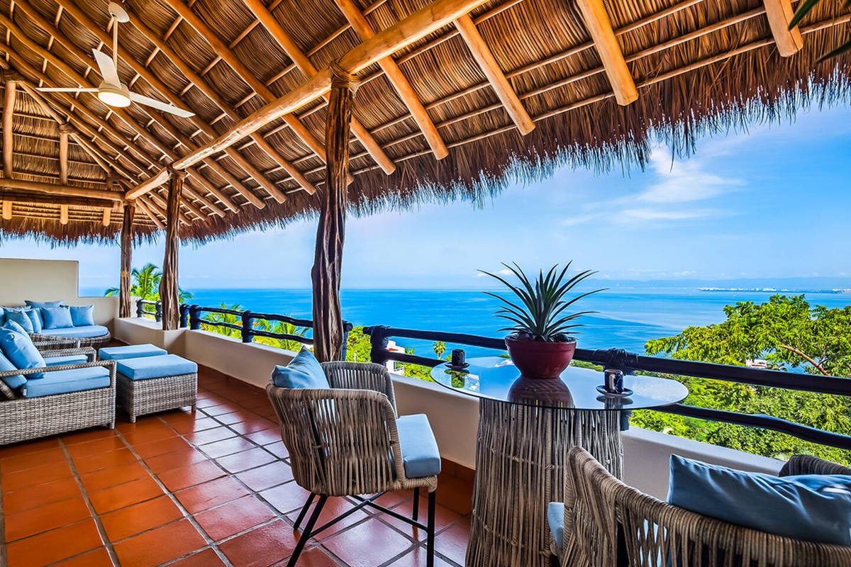 Suite 1 (Master) Balcony