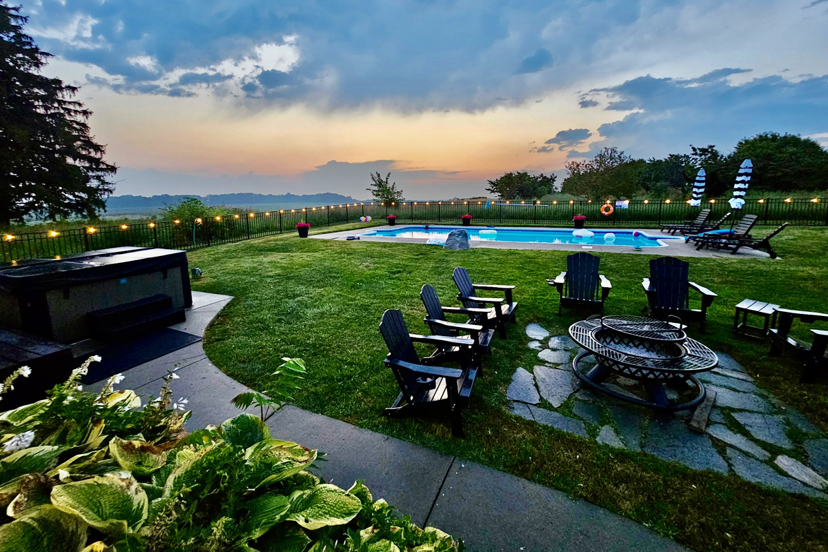 You will love the early morning and evening views with our lights in backyard!
