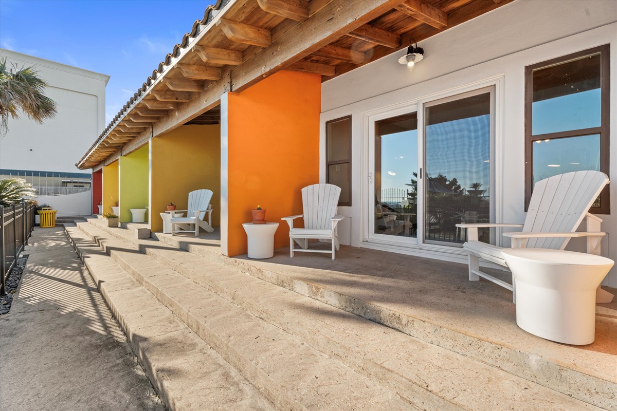 333ceb8f3bdf445894bb528b19560180 Large | Beachhouse | Texas | TX | Vacation Homes | Galveston | Crystal Beach | Kokomo | Breezy Days | Beachfront Elegance | Sunrise Serenity | Southern Sands Property Management, LLC