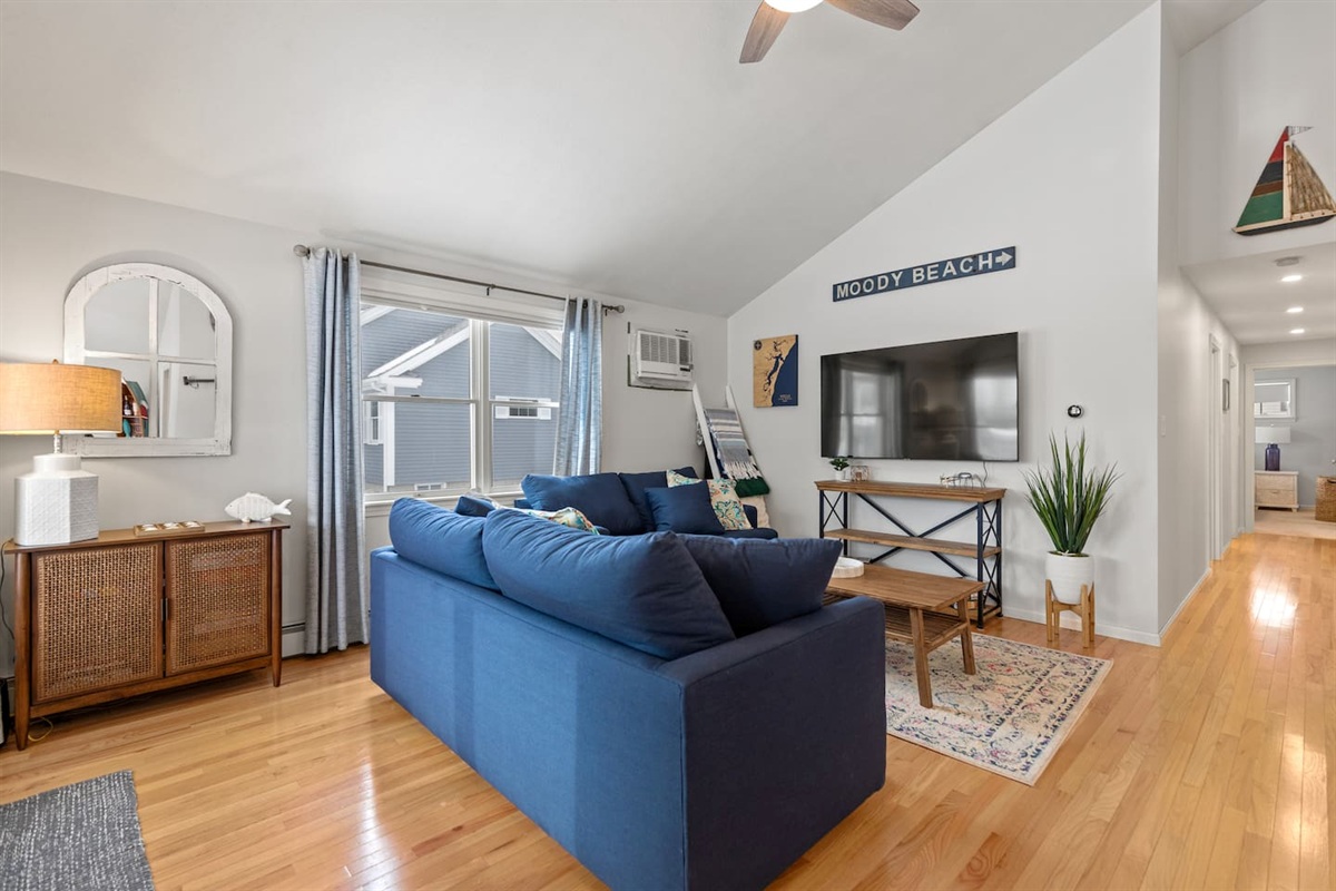 Walk into a perfect entertainment area!