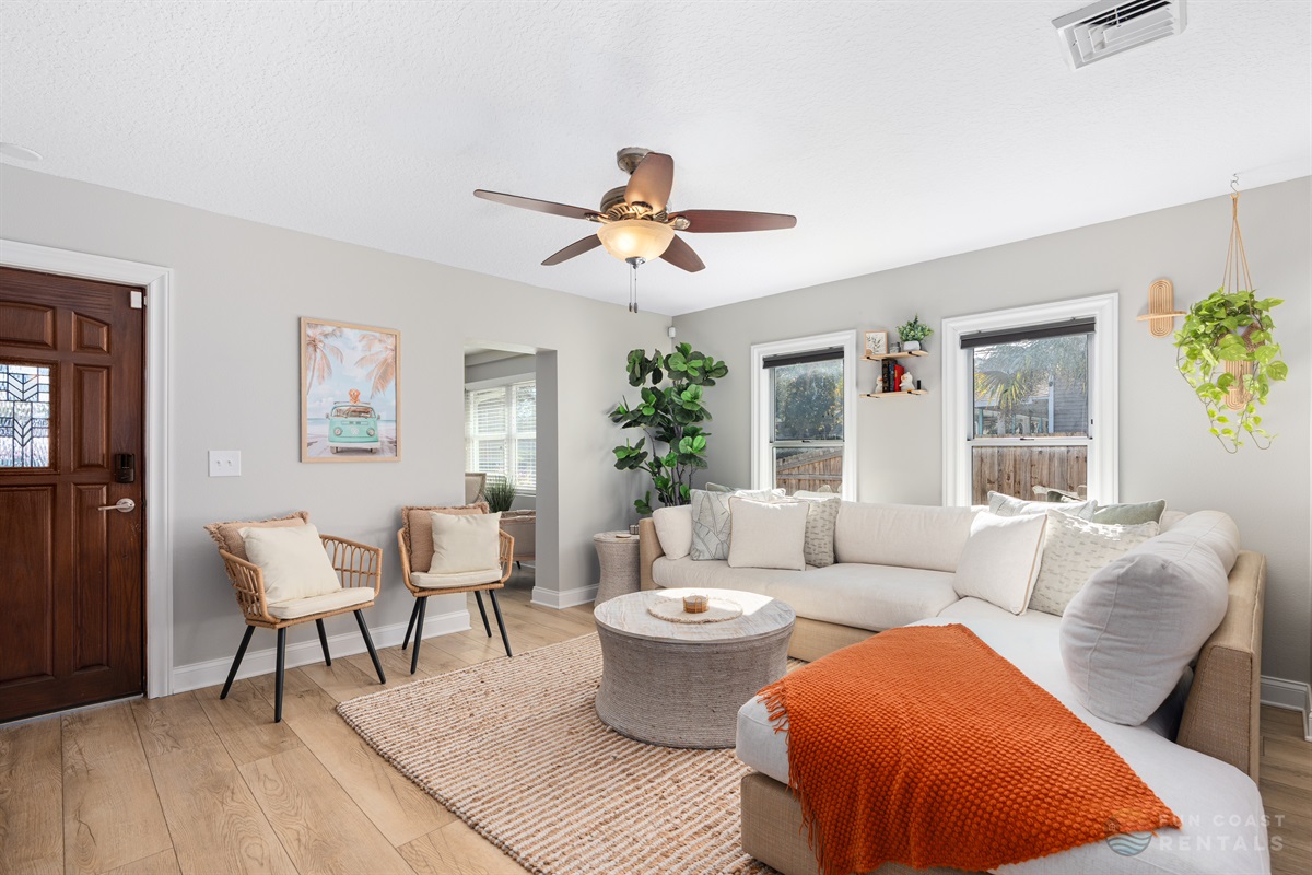 Spacious Living Room area with ample lounging space!