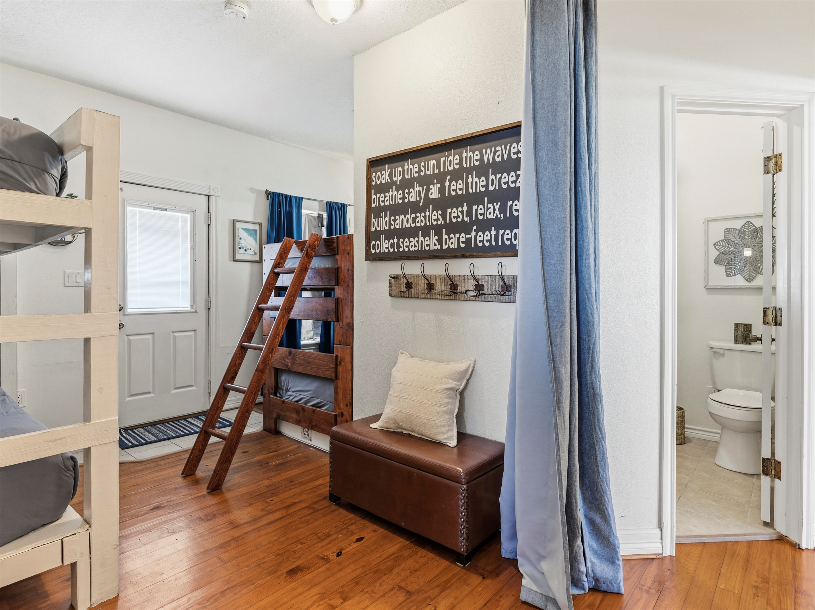bunkroom