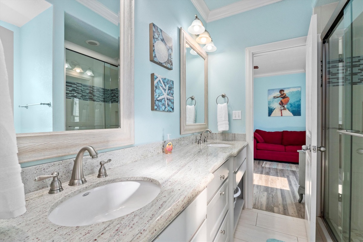33661805e942434f9f98469182f7bed6 Large | Beachhouse | Texas | TX | Vacation Homes | Galveston | Crystal Beach | Kokomo | Breezy Days | Beachfront Elegance | Sunrise Serenity | Southern Sands Property Management, LLC