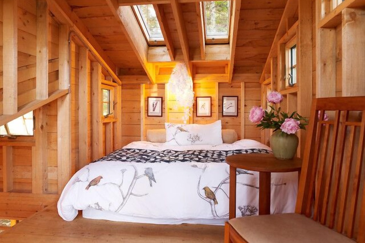 Tree House King Bed Loft 