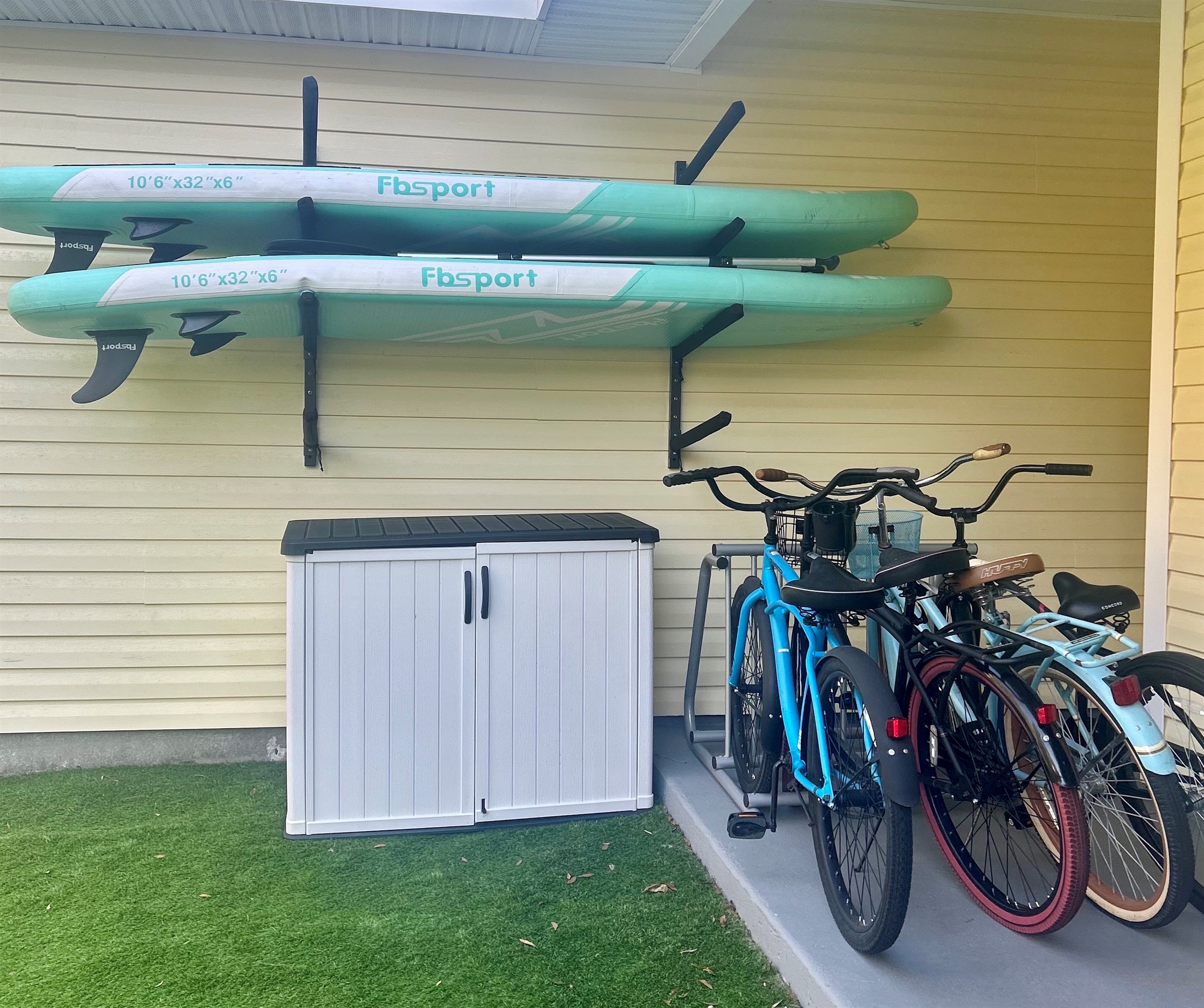 Paddleboards, bikes, and beach gear available with advance notice.