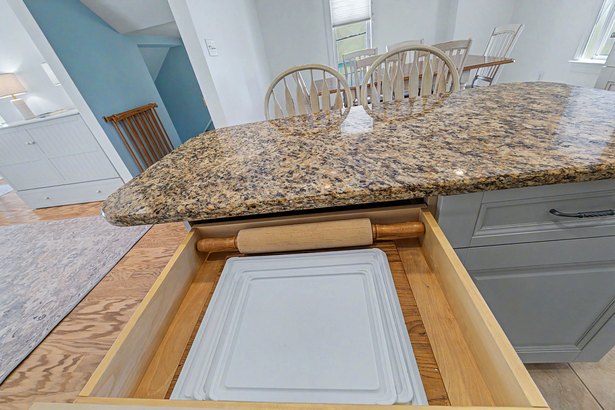 baking_essentials_drawer_island