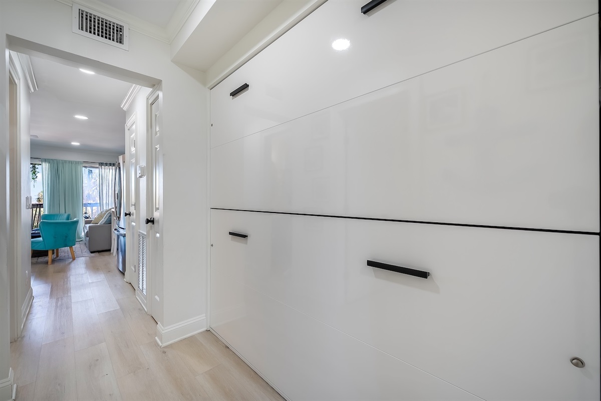 murphy bunk beds | Susu's Sea Cabin | 238C 1300 Ocean Blvd | Isle of Palms, SC | IOP Escapes