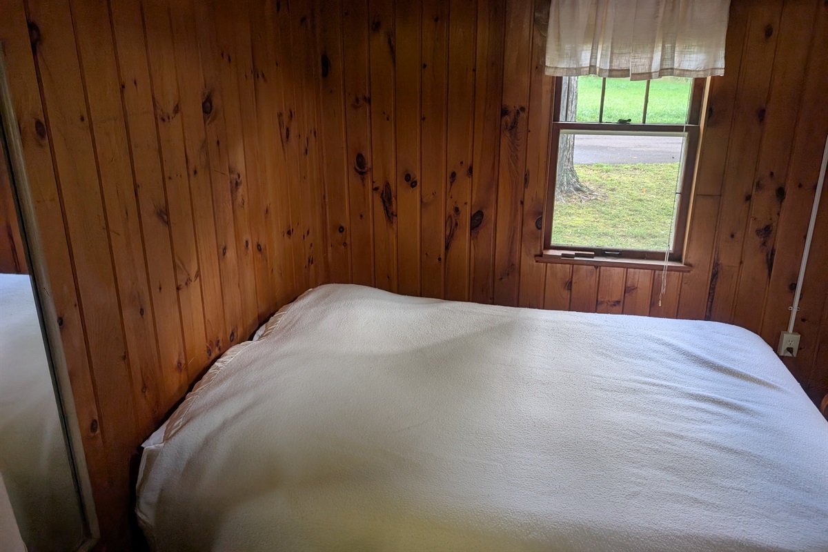 Queen Bedroom