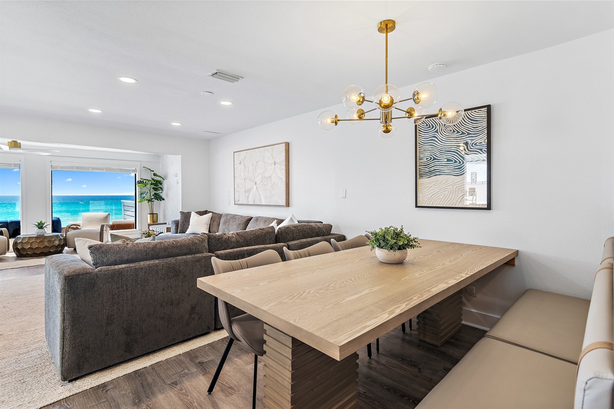 Dining with Gulf and Beach Views at Green Reef 1! Seating for 14 in the Dining Room & Kitchen + seating for 14 on the 1st floor beachfront patio