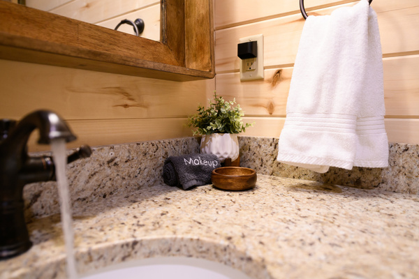 Granite Vanity and luxury amenities