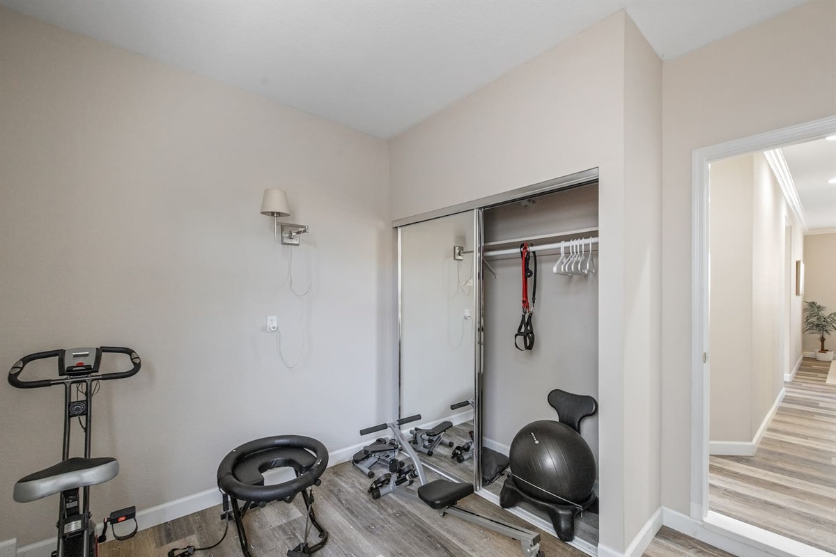 Gym Room with some exercise equipment