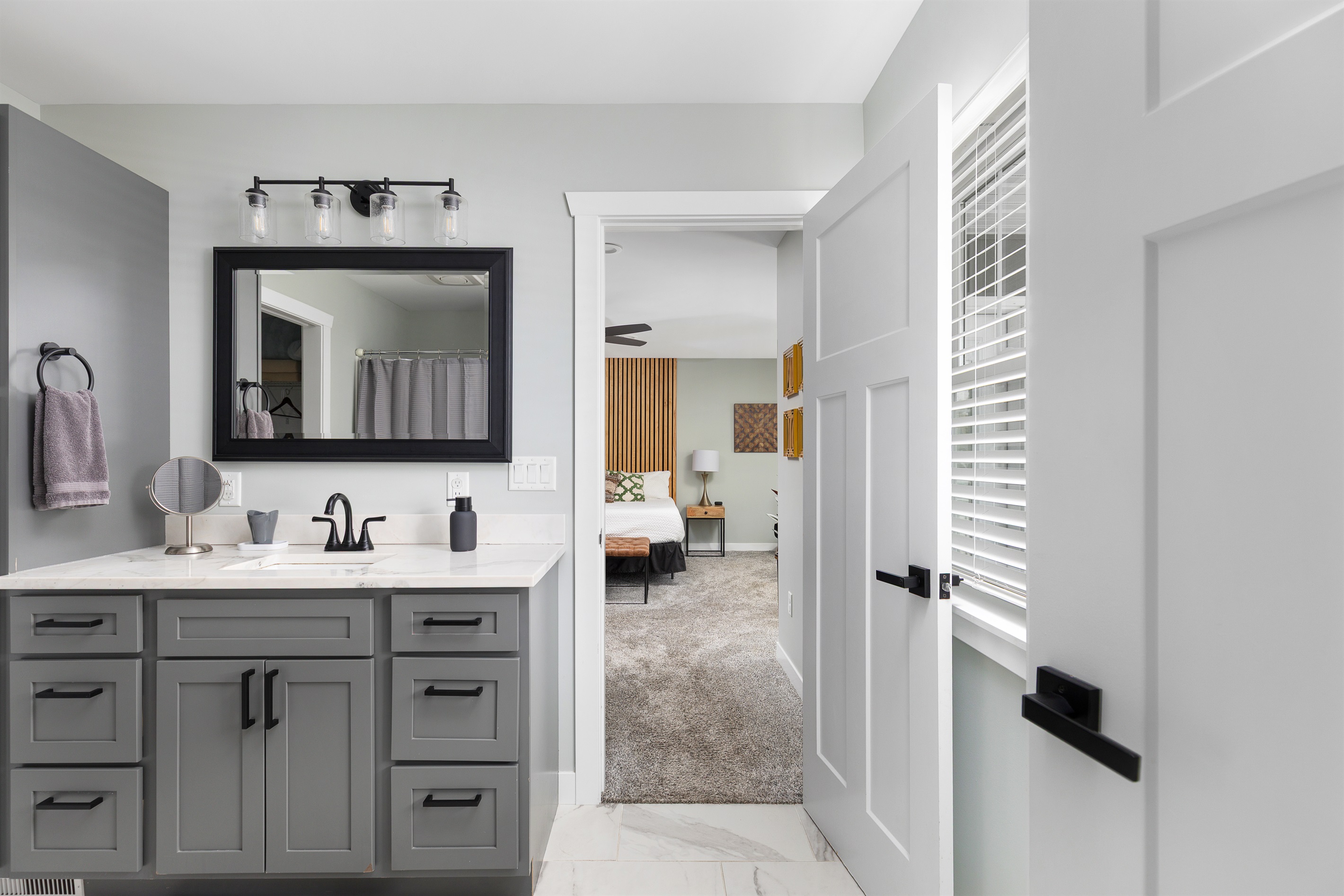 Attached bathroom to primary room