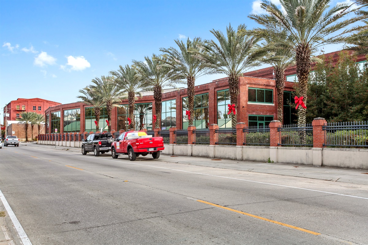 Plentiful parking. No permit or payment required for parking.