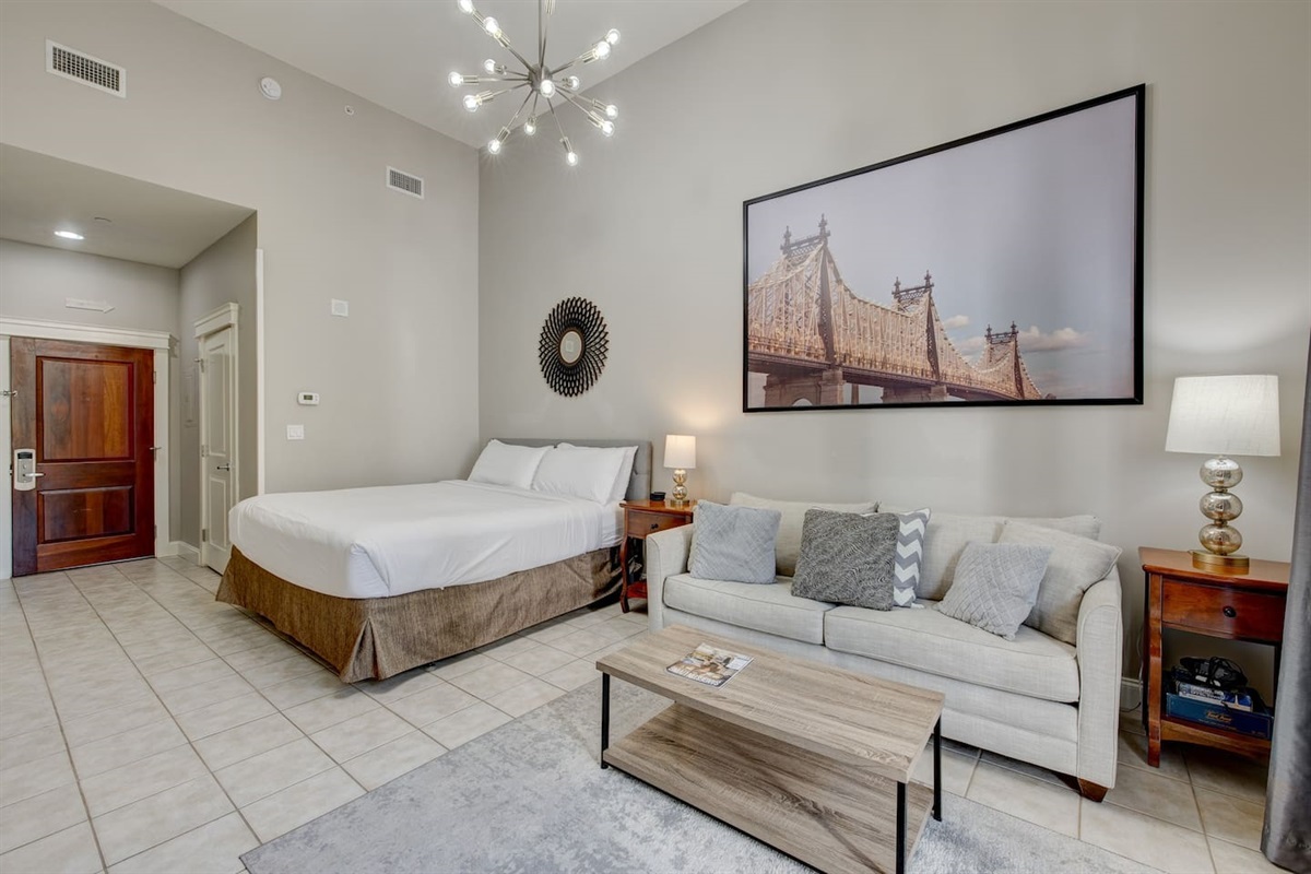 When sleeping three or four guests simply pull out the queen-size sleeper.