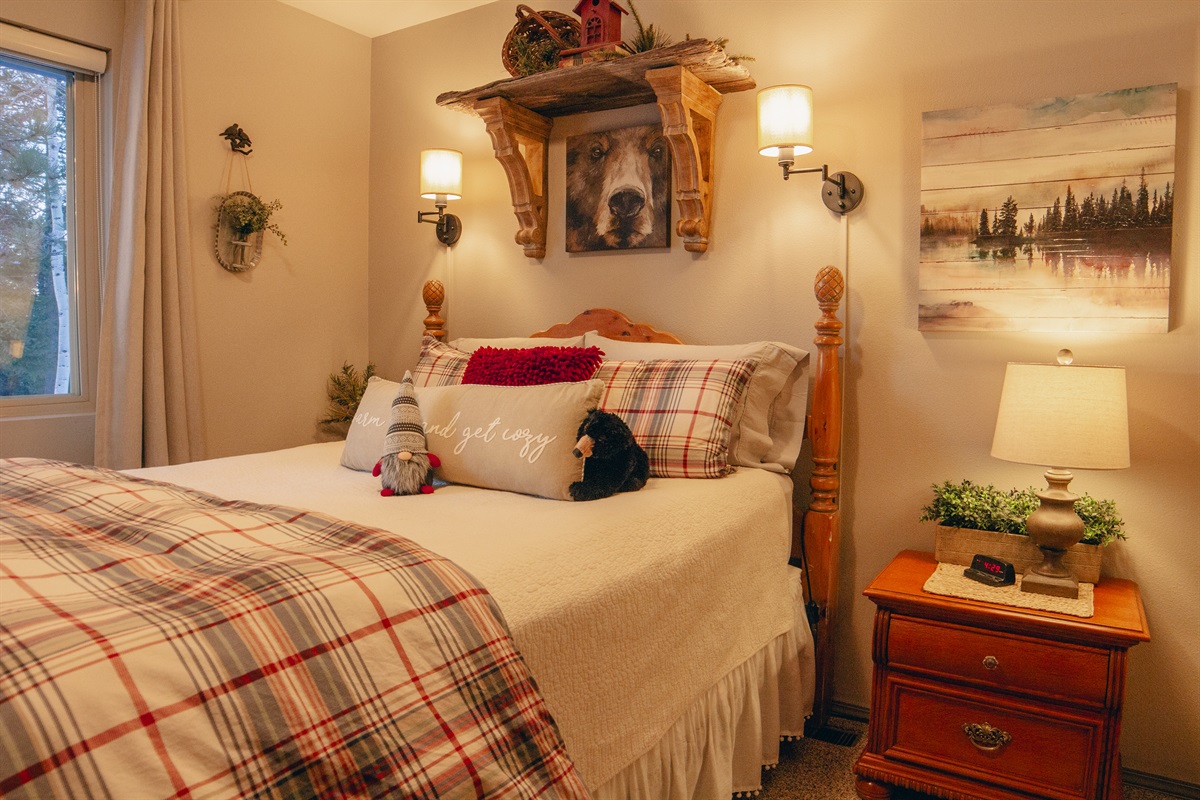 Queen Bedroom Holidays
