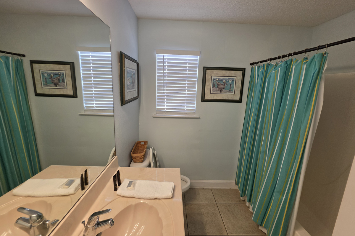Full bathroom with tub/shower combo