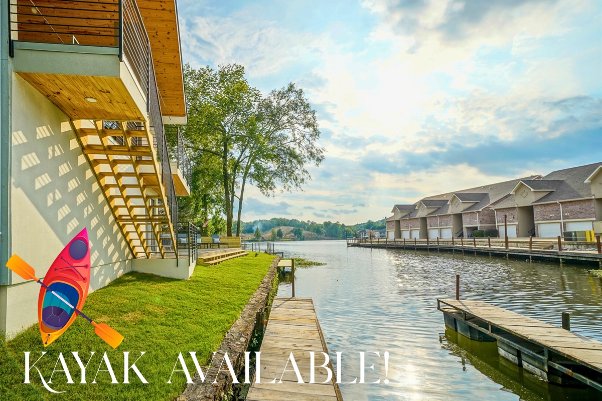 Adventure awaits! Paddle out on Lake Hamilton with the included kayak and explore the shoreline right from your backyard.