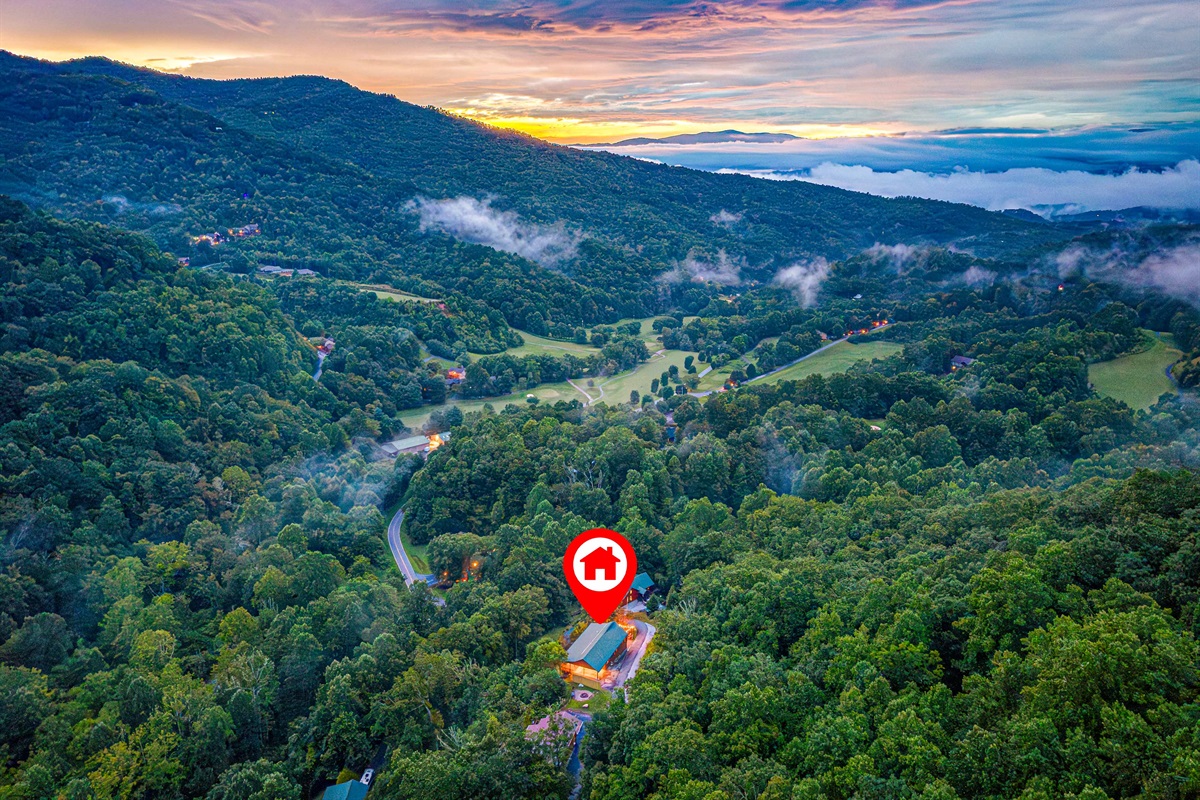 Sunset Spectacle: Wake up to breathtaking mountain views.