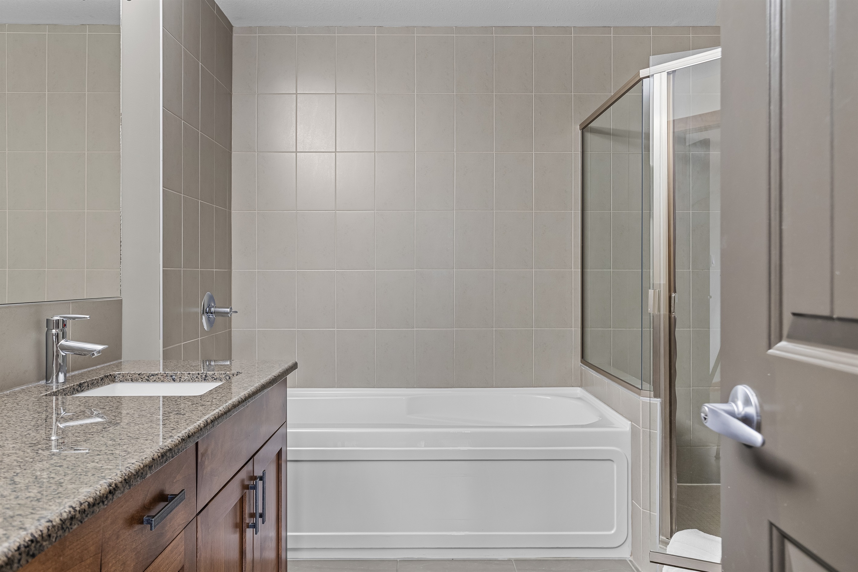 Master Ensuite Bathroom