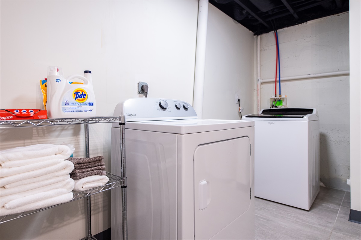 Full bathroom/laundry room