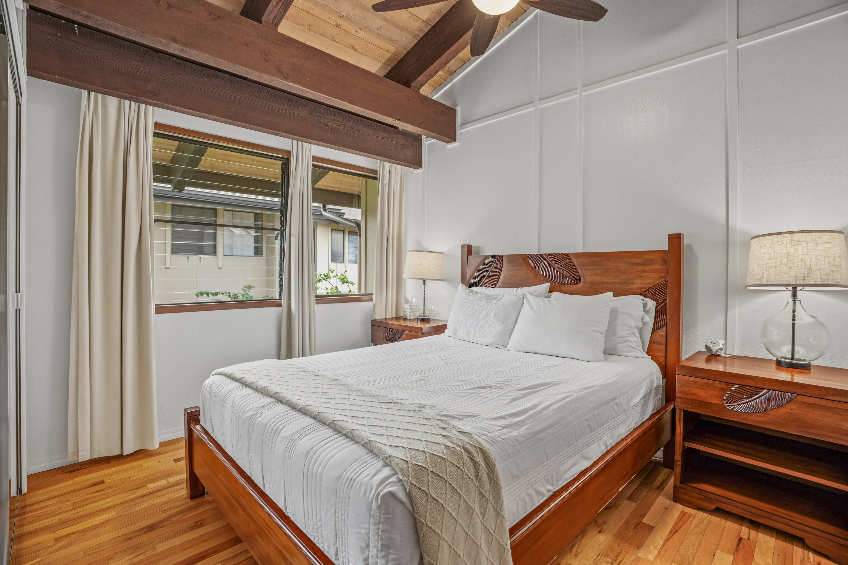 Second Floor Queen Bedroom