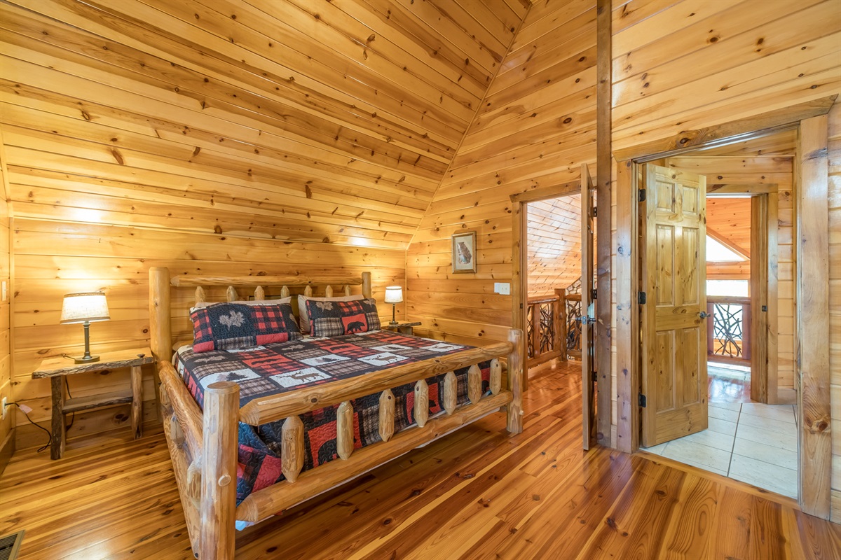 Large Spacious King Log bedroom