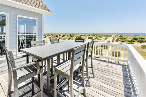 Oceanfront dining and deck views